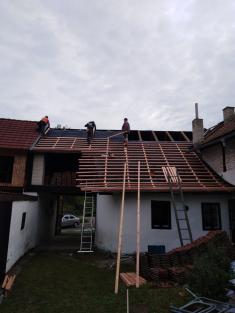 Oprava střechy muzea